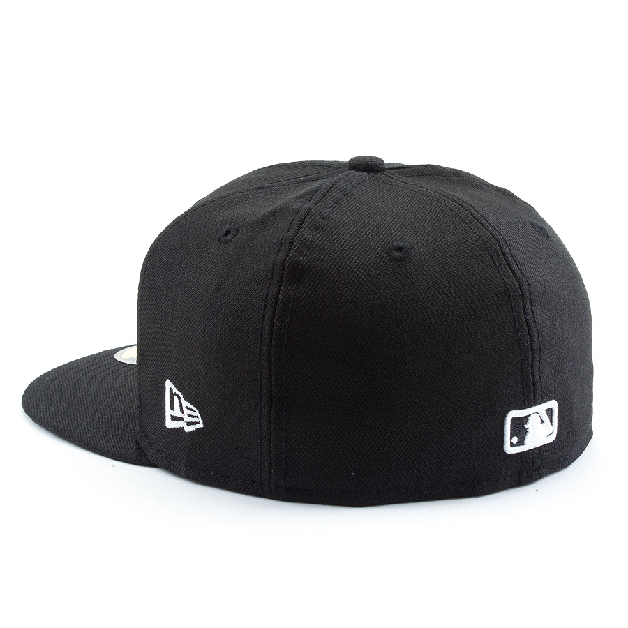 Бейсболка New Era - Atlanta Braves Basic (black/white) 59FIFTY Бейсболка New Era - Atlanta Braves Basic (black/white) 59FIFTY