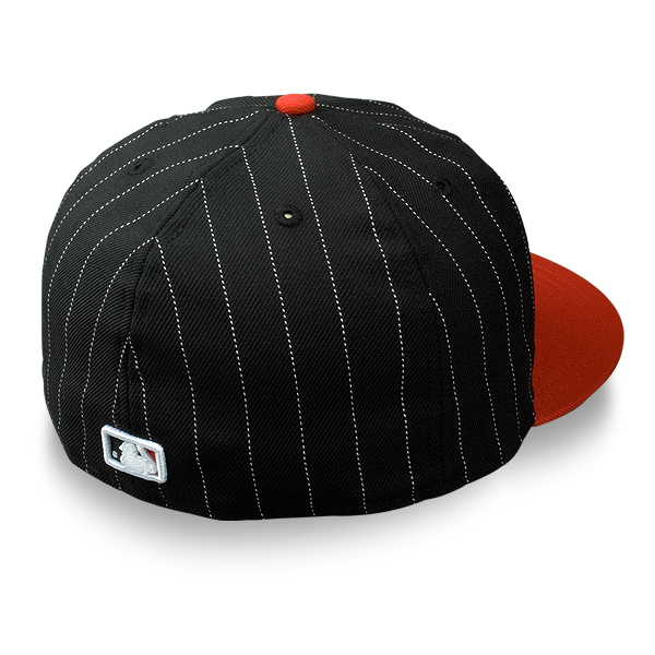 Бейсболка New Era - Chicago White Sox Pin Script (black/scarlet) 59FIFTY Бейсболка New Era - Chicago White Sox Pin Script (black/scarlet) 59FIFTY