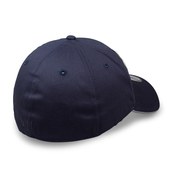 Бейсболка New Era - New York Yankees Layer Up 39THIRTY