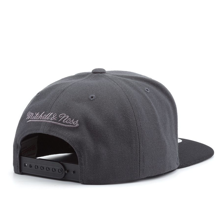 Бейсболка Mitchell & Ness - Golden State Warriors Hologram Mesh Stop On A Dime Snapback