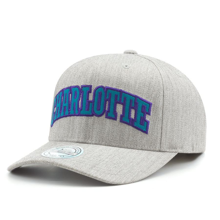 Бейсболка Mitchell & Ness - Charlotte Hornets Jersey Logo Snapback