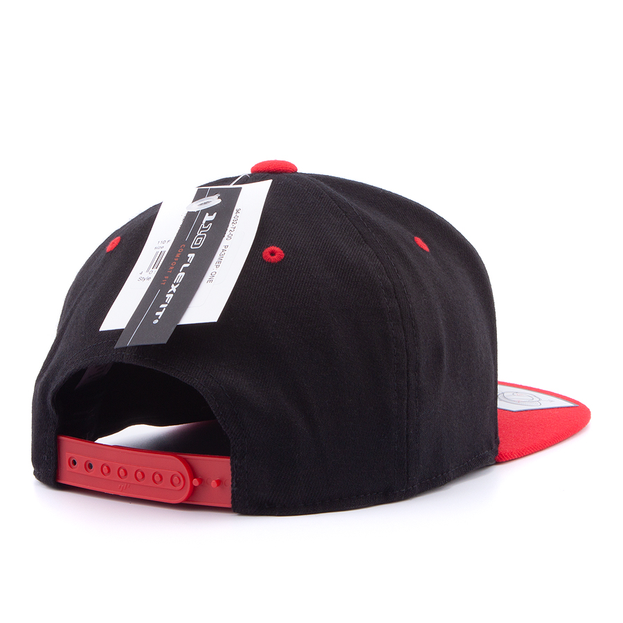 Бейсболка Flexfit - 110FT Snapback (black/red)