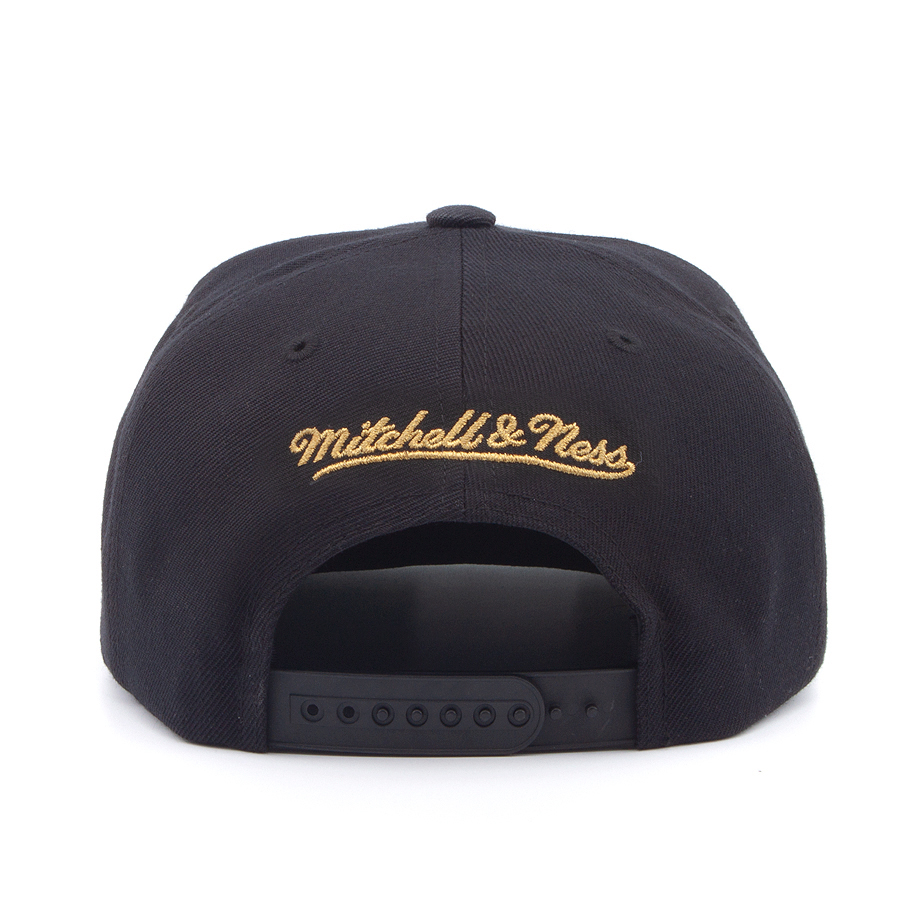 Бейсболка Mitchell & Ness - Chicago Bulls Day Snapback (black/gold)