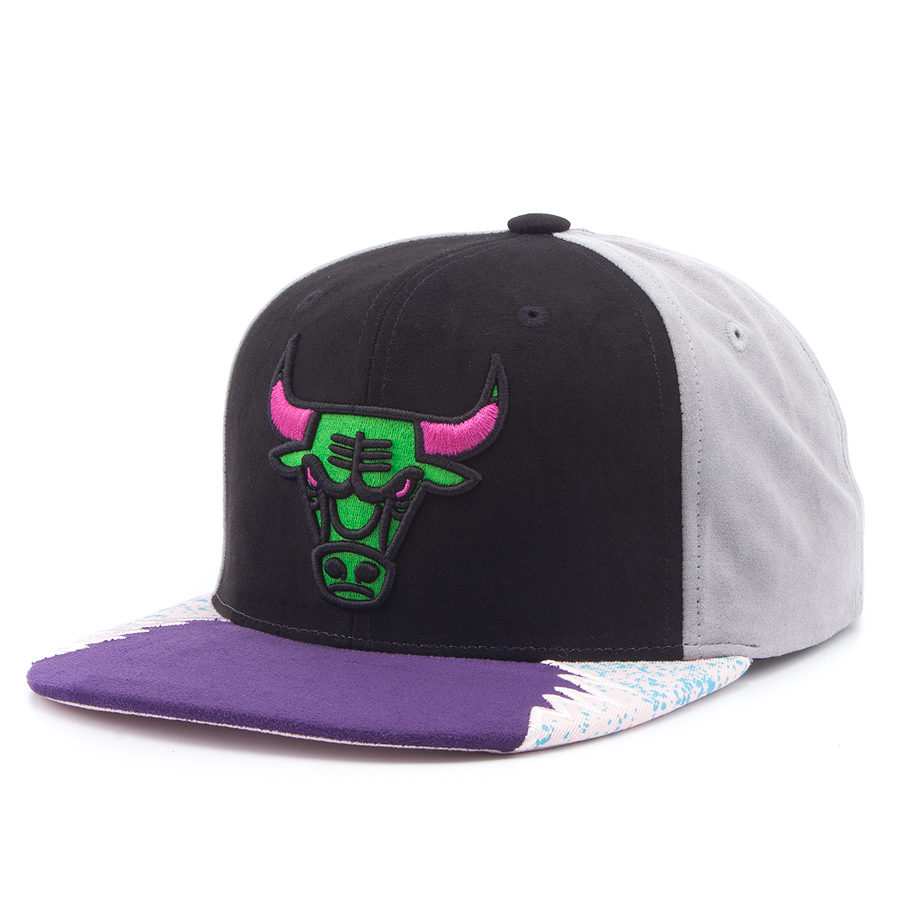 Бейсболка Mitchell & Ness - Chicago Bulls Day 5 Snapback