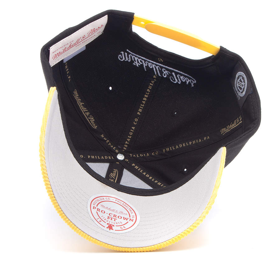 Бейсболка Mitchell & Ness - Boston Bruins Cord Pro Snapback