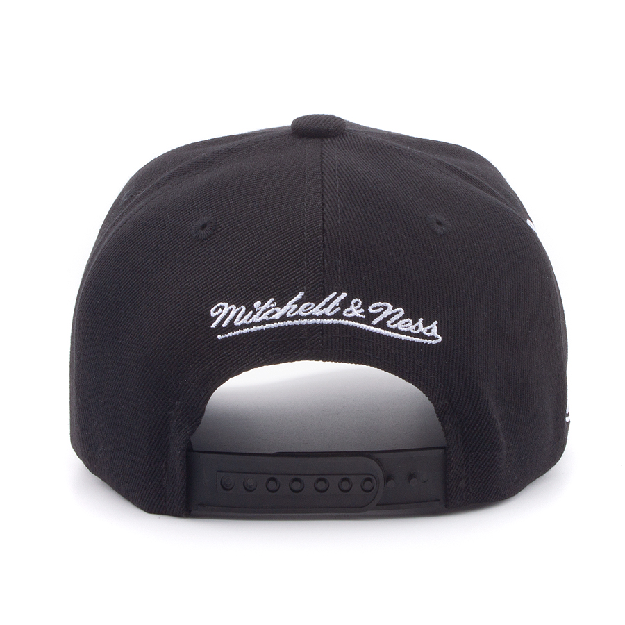 Бейсболка Mitchell & Ness - Born To Win Pro Snapback NBA Chicago Bulls (black)