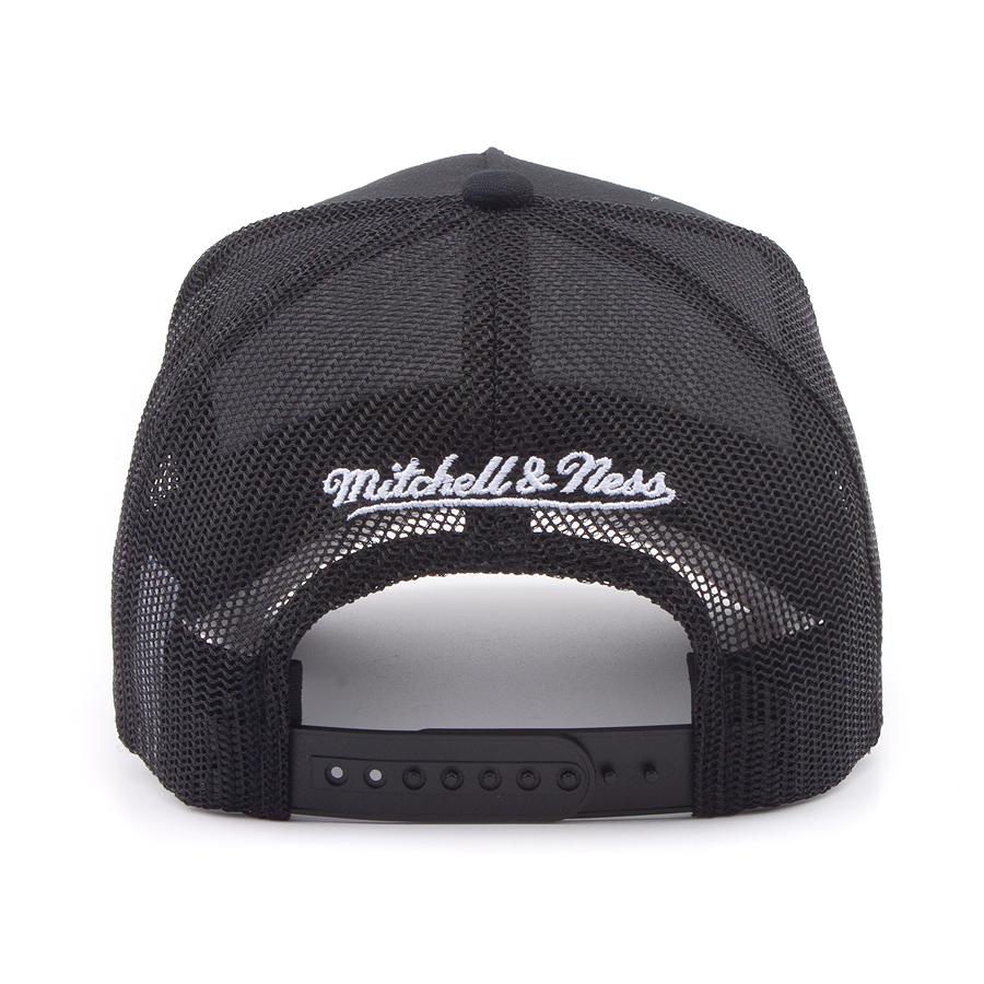 Бейсболка Mitchell & Ness - Branded Be Legendary Trucker (black)