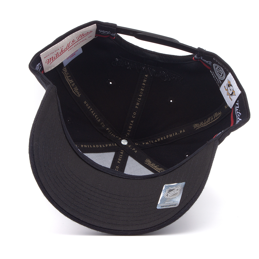 Бейсболка Mitchell & Ness - Anaheim Ducks Black On Black Redline Snapback