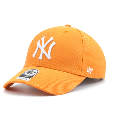 Brands new york. 47brand кепка NY Yankees. Бейсболка New York 47. Бейсбольная с логотипом 47 brand New York Yankees clean up cap. Нью Йорк НИКС бейсболка.