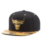 Бейсболка Mitchell & Ness - Chicago Bulls Gold Standard Snapback